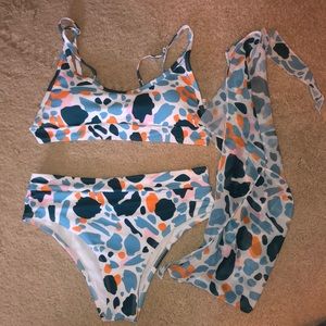 Bikini w/ Sarong